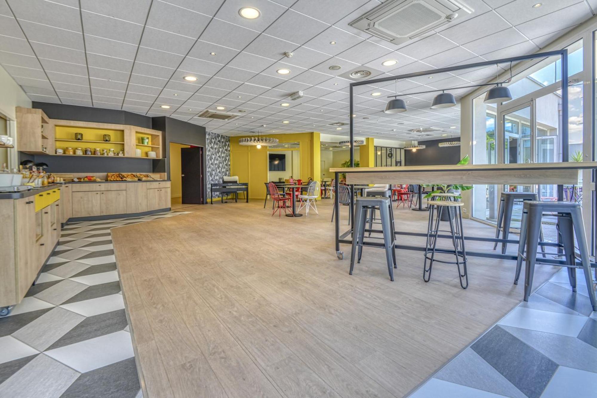 Ibis Cholet Hotel Eksteriør billede