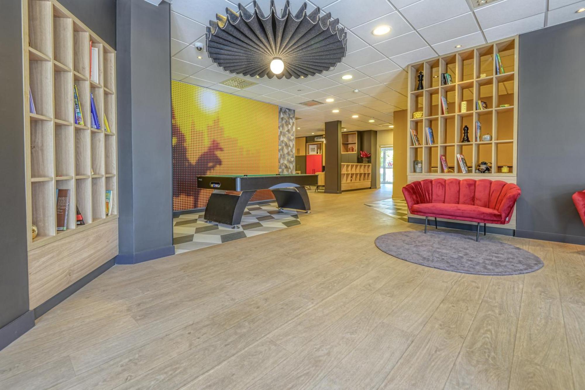 Ibis Cholet Hotel Eksteriør billede