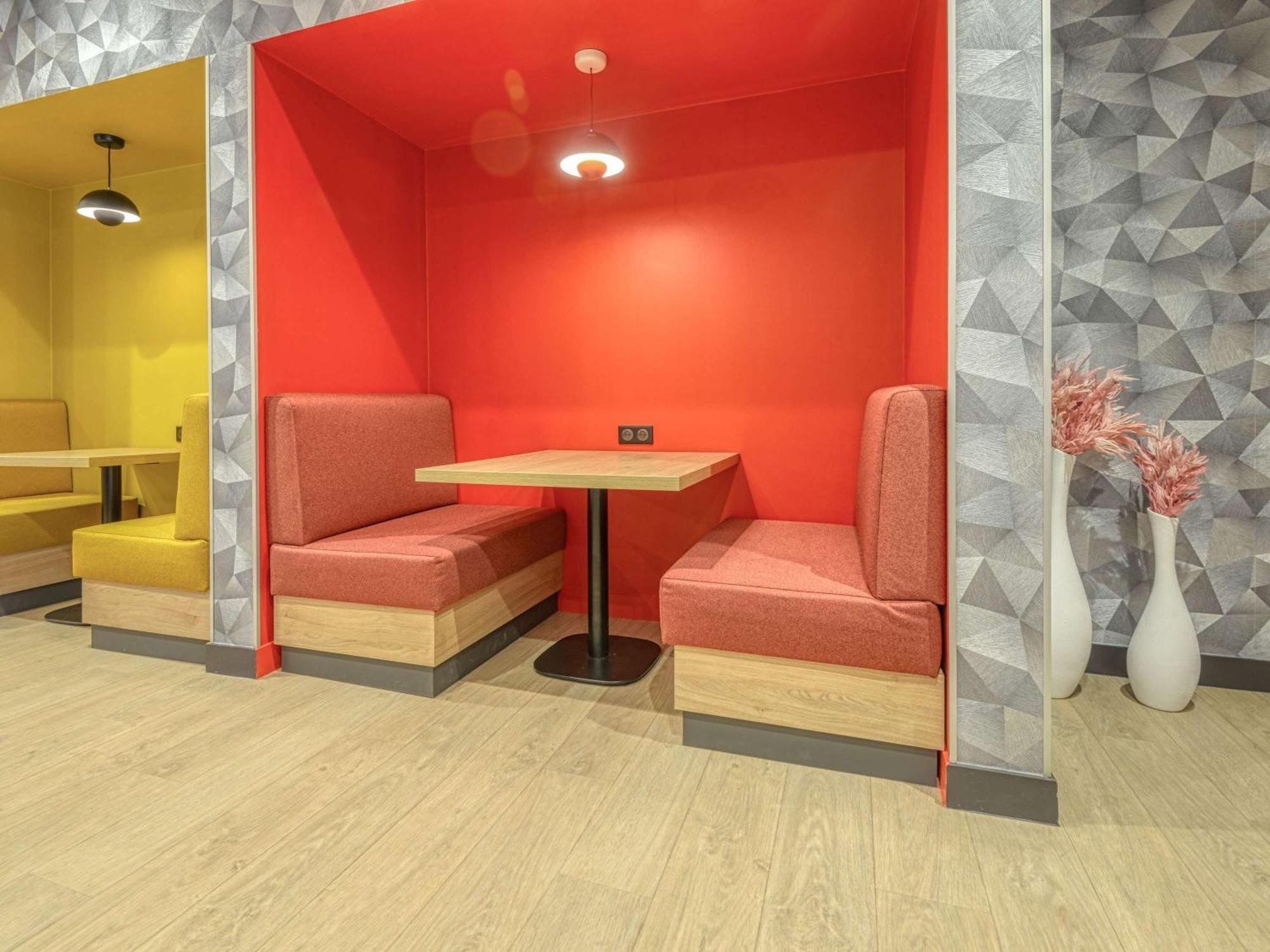 Ibis Cholet Hotel Eksteriør billede